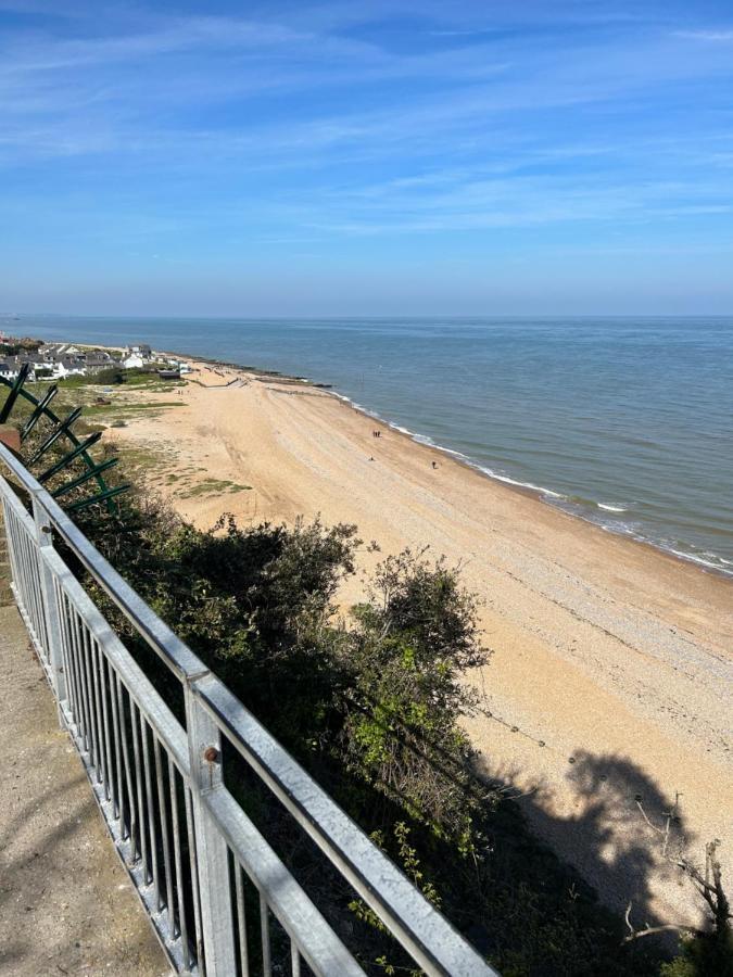 Escape To A Clifftop Chalet With Pool And Tennis Onsite - 1A Kingsdown Holiday Park Eksteriør bilde