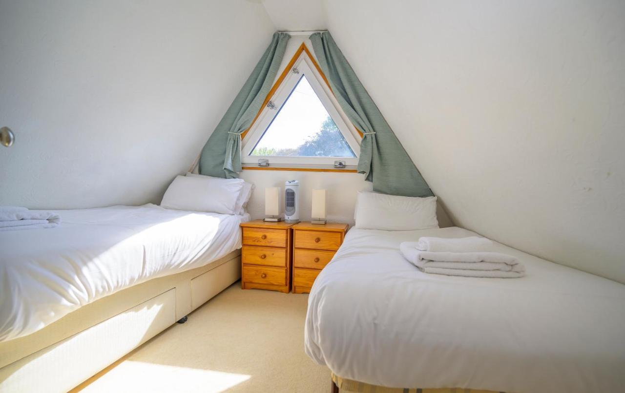Escape To A Clifftop Chalet With Pool And Tennis Onsite - 1A Kingsdown Holiday Park Eksteriør bilde
